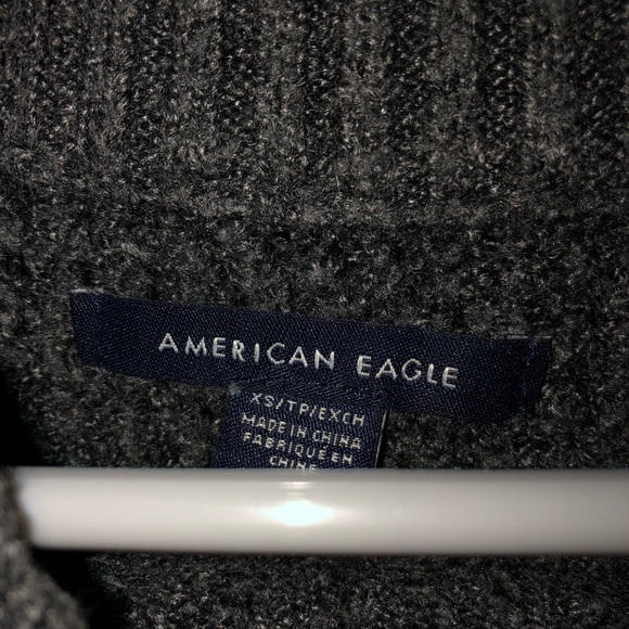 ‼️SALE‼️American Eagle Waffle Knit Sweater - Picture 3 of 3
